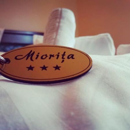 Restaurant Casa Miorita Hotel Buşteni Exterior foto